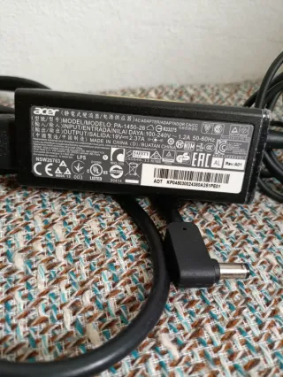 Cargador Acer modelo PA-1450-26 Original Acer