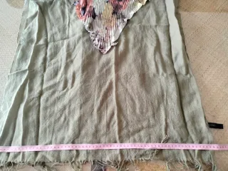 Foulard plissettato floreale multicolore