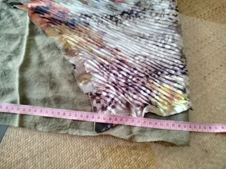 Foulard plissettato floreale multicolore