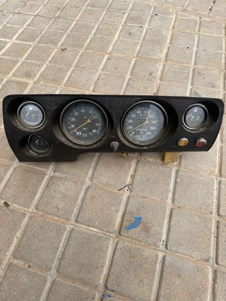 Cuadro de instrumentos Lada Niva