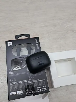 JBL Tune Beam In-Ear Inalámbricos Negros