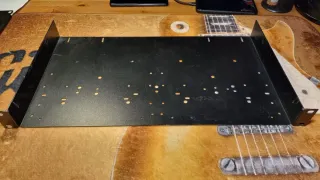 Bandeja Rack 19 Pulgadas + protector pasacables