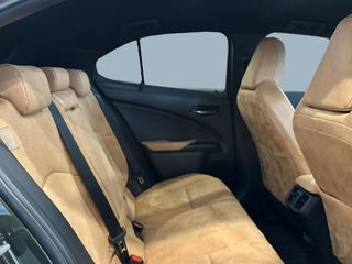 Lexus UX 250H PREMIUM 2WD