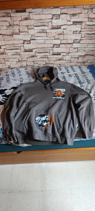 Sudadera Bershka Gris Talla XL