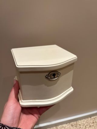 Cajita de música bailarina