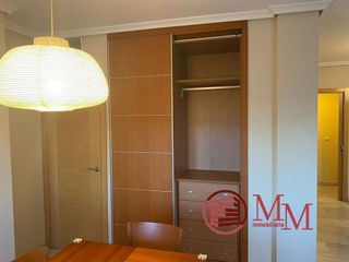 Piso en alquiler en Huerta de la Reina - Trassierra en Córdoba