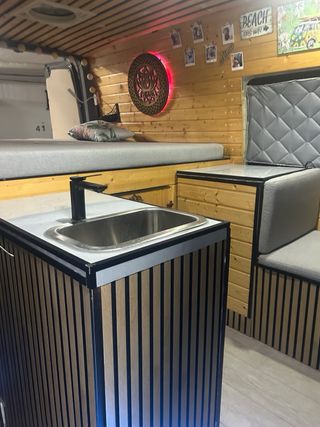 Mercedes-Benz Sprinter 2012