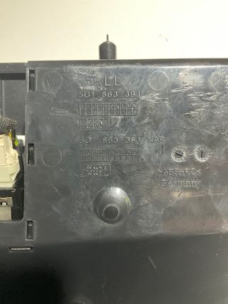 Guantera VW Golf VII 2015