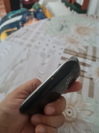 BlackBerry 9320 (3G, Wi-Fi)