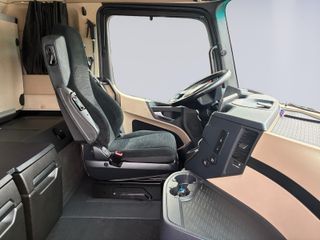 Mercedes-Benz 2548 L 3 ejes 2021