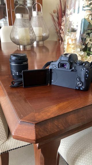 Canon 850D + Objetivo Canon 18-55mm