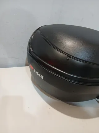Baúl Moto Shad SH46 Negro.
