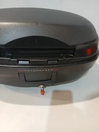 Baúl Moto Shad SH46 Negro.