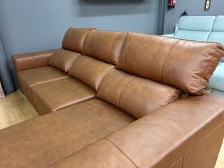 SOFÁ CHAISELONGUE DE PIEL