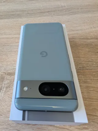 Google Pixel 8 como nuevo + 4 fundas