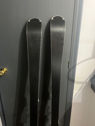 Esquís mujer Salomon + fijaciones perfecto estado