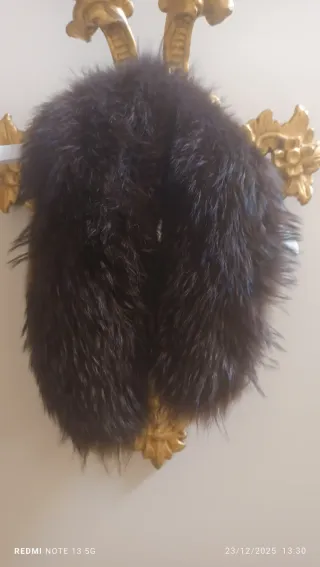 Cuello de mapache natural