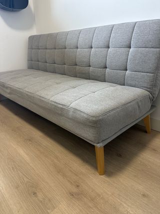 Sofá Cama Gris Tela. En modo cama mide 1,05