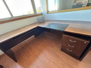 Conj Escritorio, cajonera y armarios de oficina