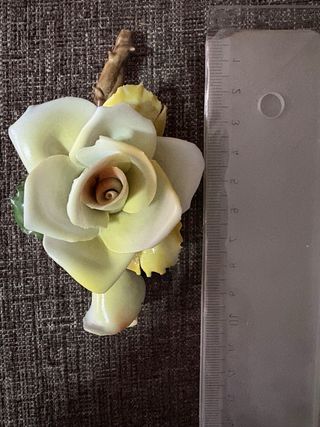 Preciosa flor de Porcelana Capodimonte