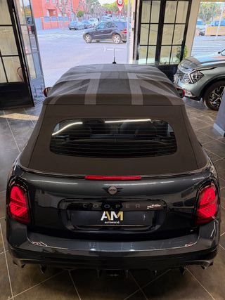 MINI John Cooper Works 2025