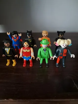 Playmobil Kinder Figuras DC Comics