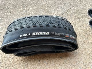 Cubiertas Maxxis Reaver 700x45 EXO TR