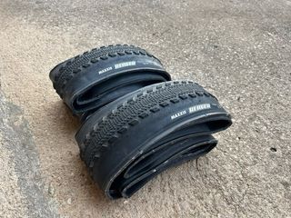Cubiertas Maxxis Reaver 700x45 EXO TR