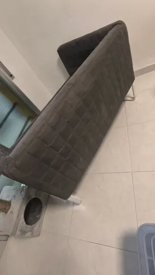 Sofá de 2 plazas gris