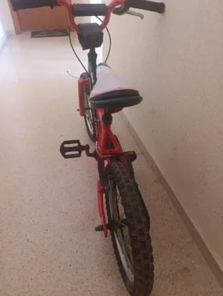 Bicicleta Monty 103 Roja y Negra