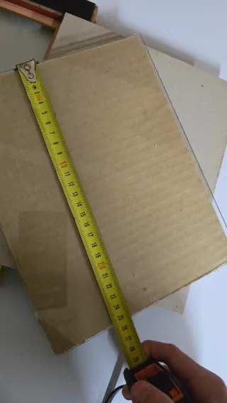 Marco dorado 31x26 cm