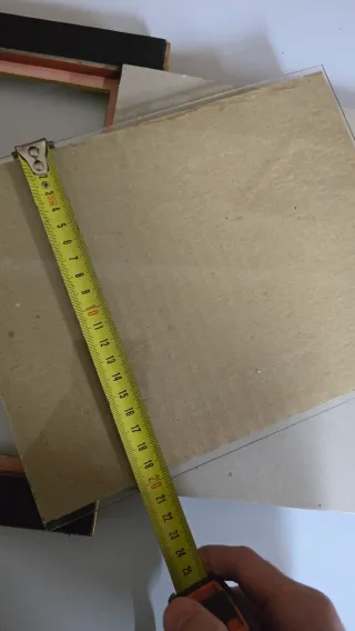 Marco dorado 31x26 cm