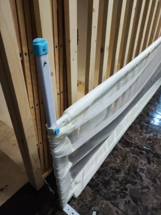 2 x Barandilla protectora para cama de bebé por 20