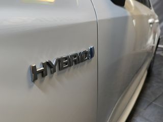 Toyota Corolla 1.8H BUSSINES PLUS