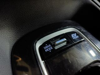 Toyota Corolla 1.8H BUSSINES PLUS