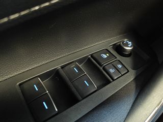 Toyota Corolla 1.8H BUSSINES PLUS