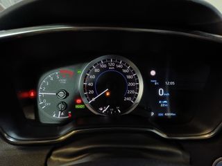 Toyota Corolla 1.8 125H BUSSINES PLUS