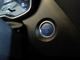 Toyota Corolla 1.8 125H BUSSINES PLUS