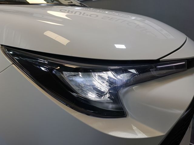 Toyota Corolla 1.8 125H BUSSINES PLUS