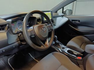 Toyota Corolla 1.8 125H BUSSINES PLUS