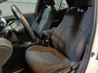 Toyota Corolla 1.8 125H BUSSINES PLUS