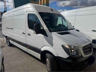 Mercedes-Benz Sprinter 2018 L4-H2 IVA