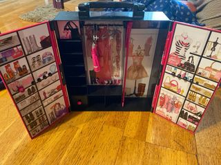 2 Armarios Maleta Barbie Rosas