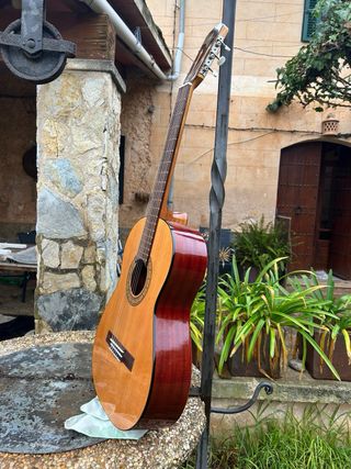 Guitarra Clásica Admira Paloma