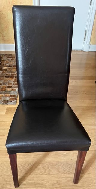 8 Sillas Piel y Madera Marrón Oscuro 25€/unidad.