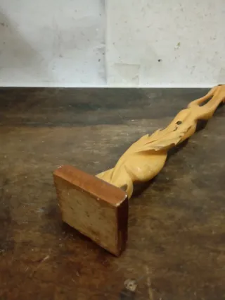 LIQUIDACION 2026 Figura Dama Madera Tallada