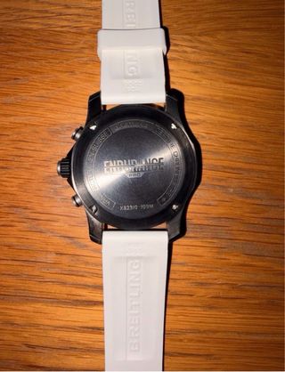 Breitling Endurance Pro 44 - Blanco y Negro