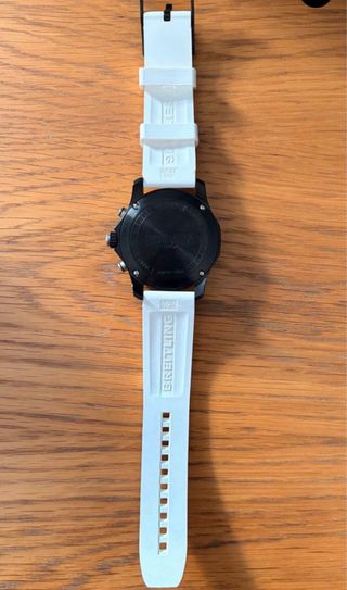 Breitling Endurance Pro 44 - Blanco y Negro