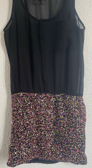 Vestido negro con lentejuelas