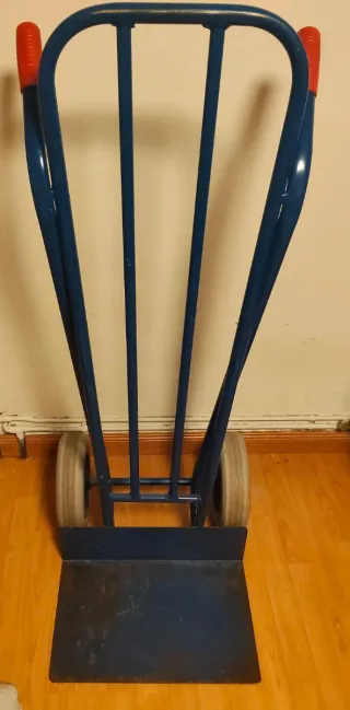 Carro para transporte de cajas.